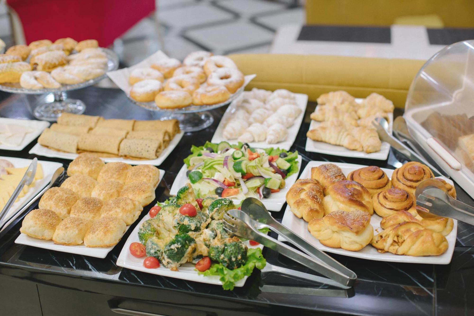 Dendi Plaza Hotel Buchara Buitenkant foto